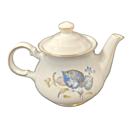 Vintage Royal Oak Floral Porcelain Teapot With Gold Trim - Picture 9 of 11